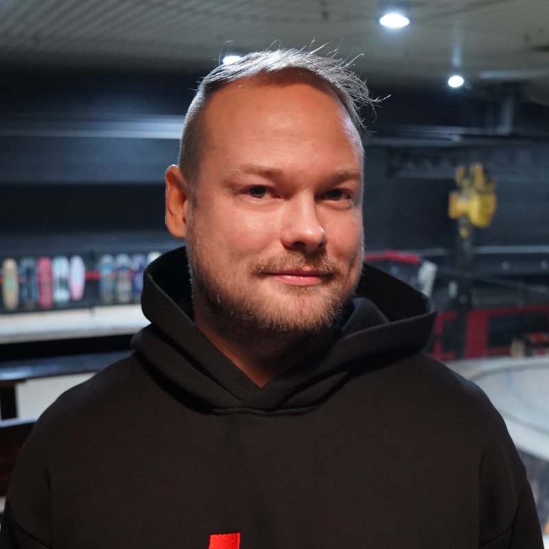 Sergey Elkin, rider Red Deck